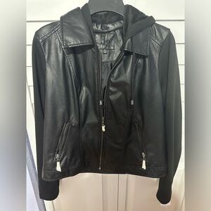 Black leather Jacket 
Size XL 
Like new condition 
Only worn a few times
